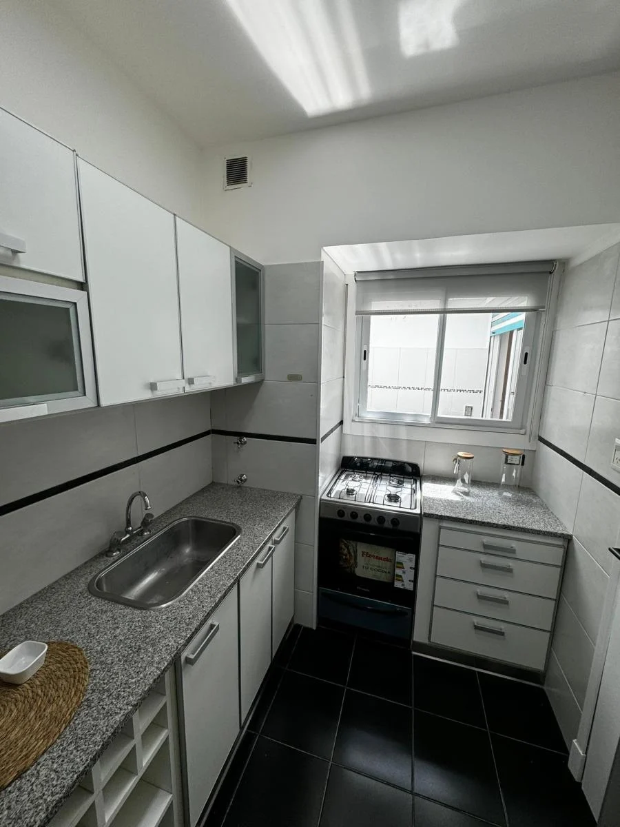 Venta Departamento 4 Ambientes con Balcón Aterrazado Y vista al Mar - Zona Plaza Colón