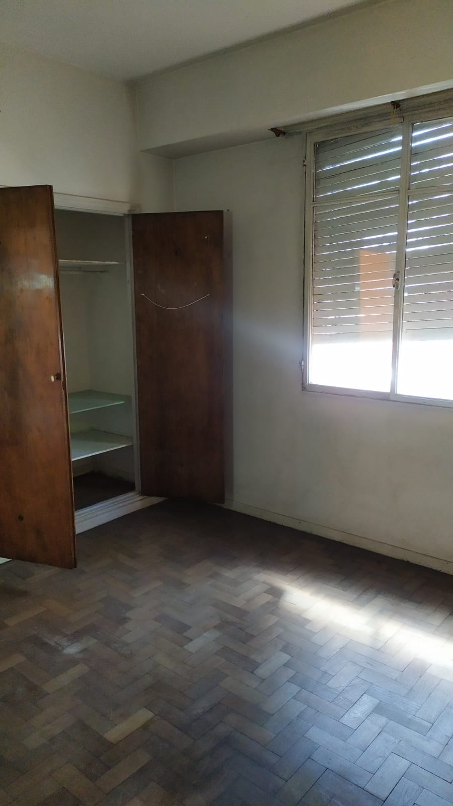Venta de departamento de 3 ambientes en zona Centro