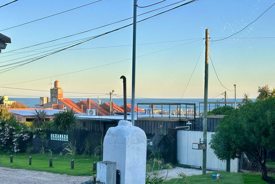 Venta casa 3 ambientes con vista al mar