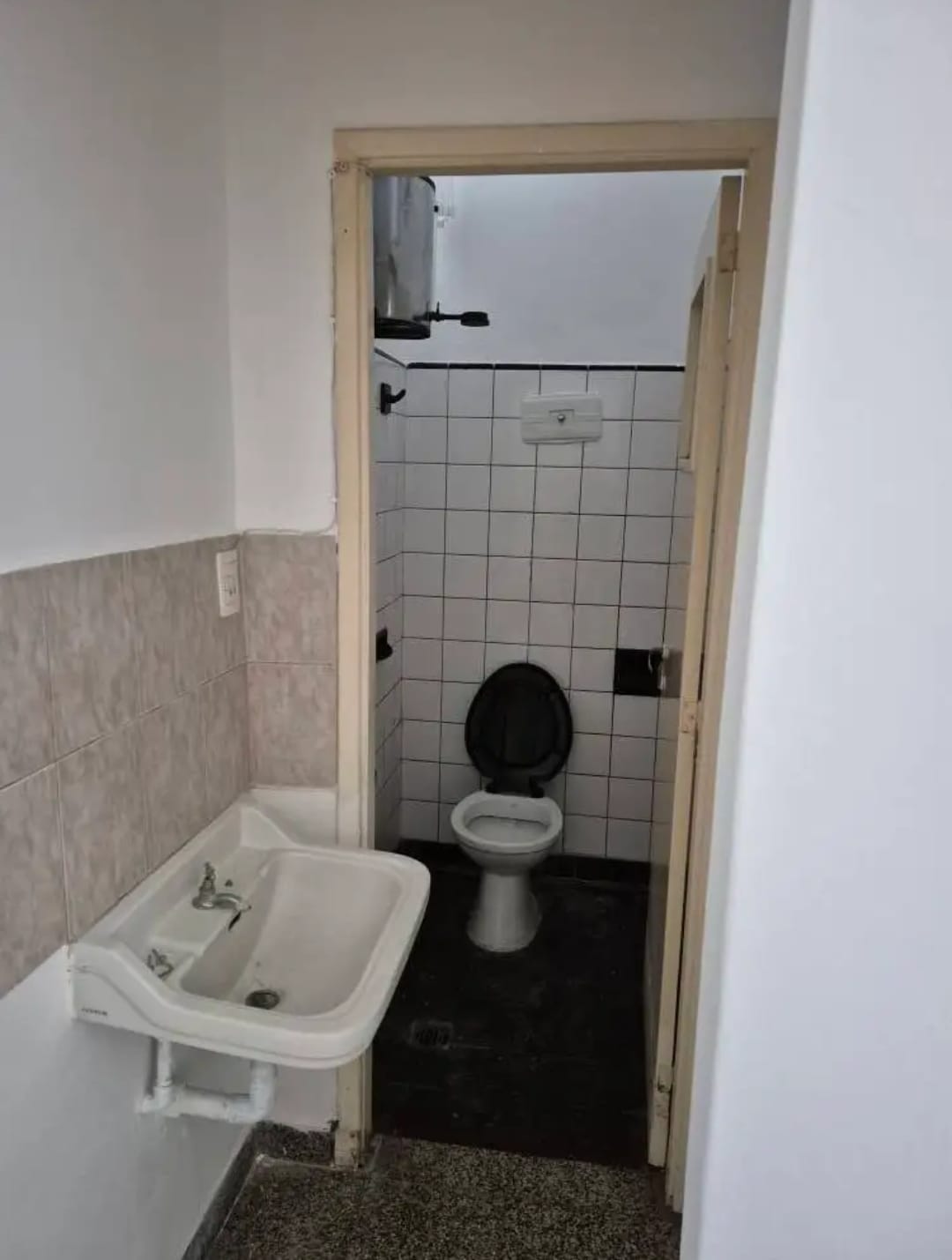 Venta de chalet de 3 ambientes en zona San Cayetano