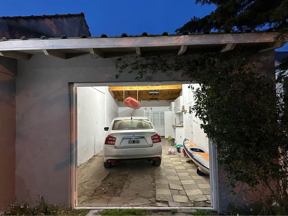 Venta de casa de 3 ambientes en zona Zacagnini