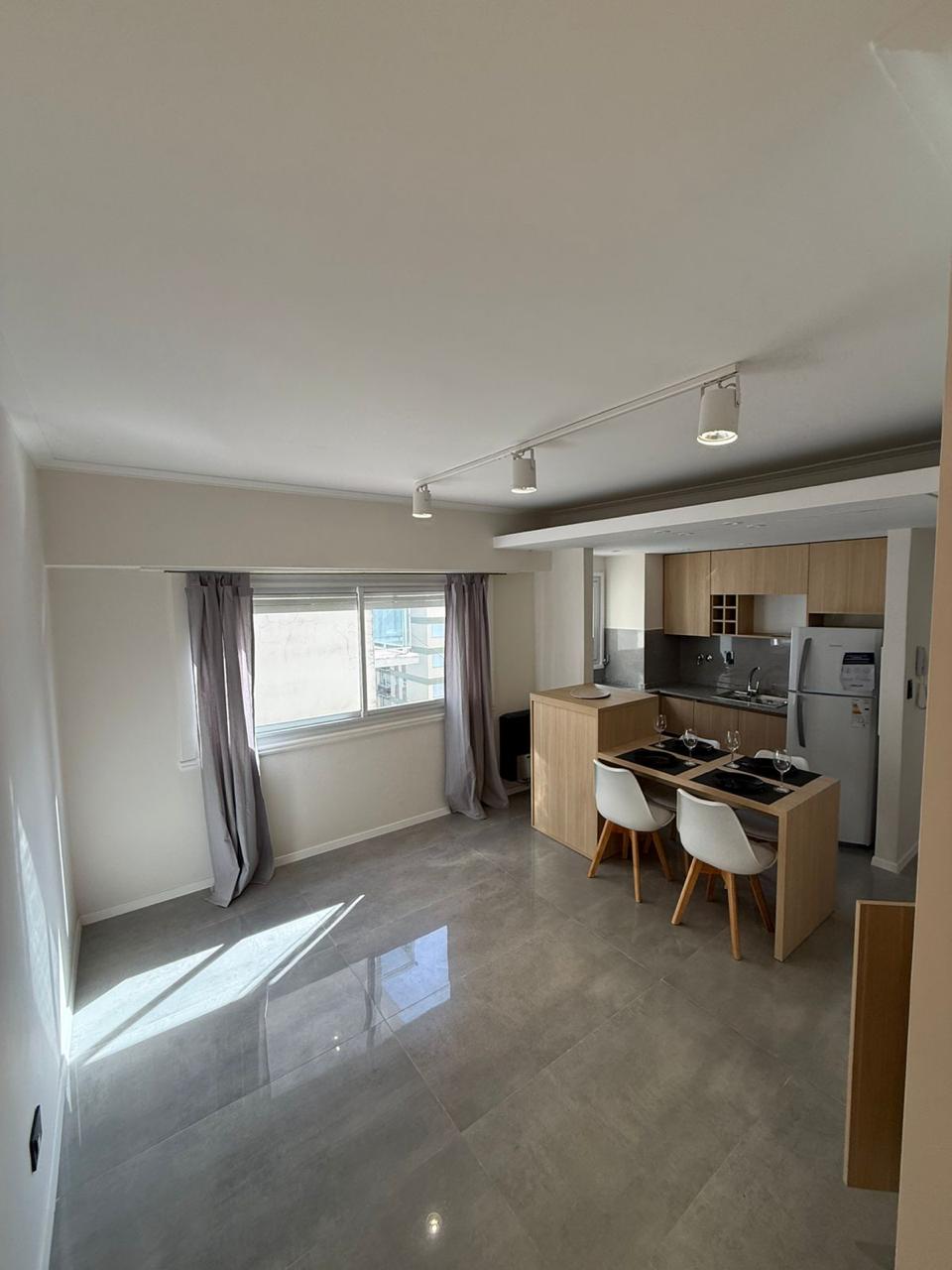 Venta departamento 2 ambientes. Plaza Mitre