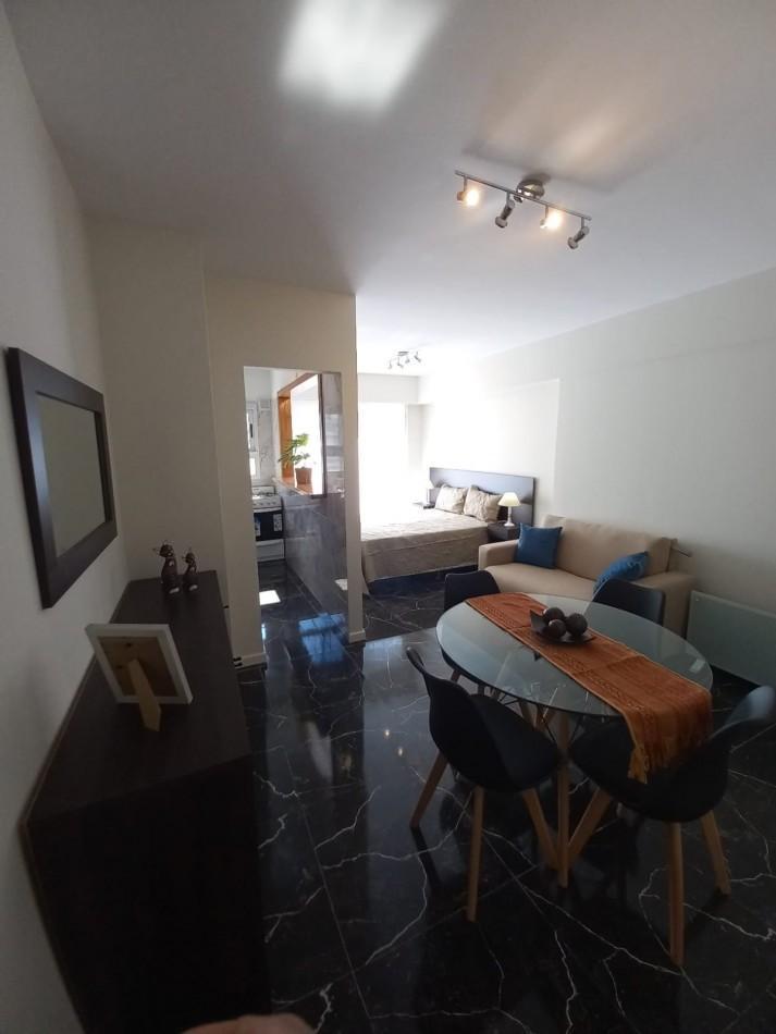 Departamento 1 Ambiente Al Contrafrente Abierto y Balcon Saliente aldrey