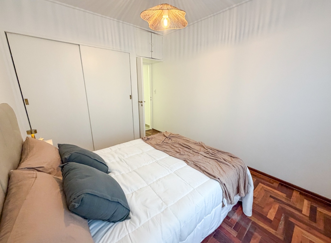 Venta de departamento de 2 ambientes en zona Centro