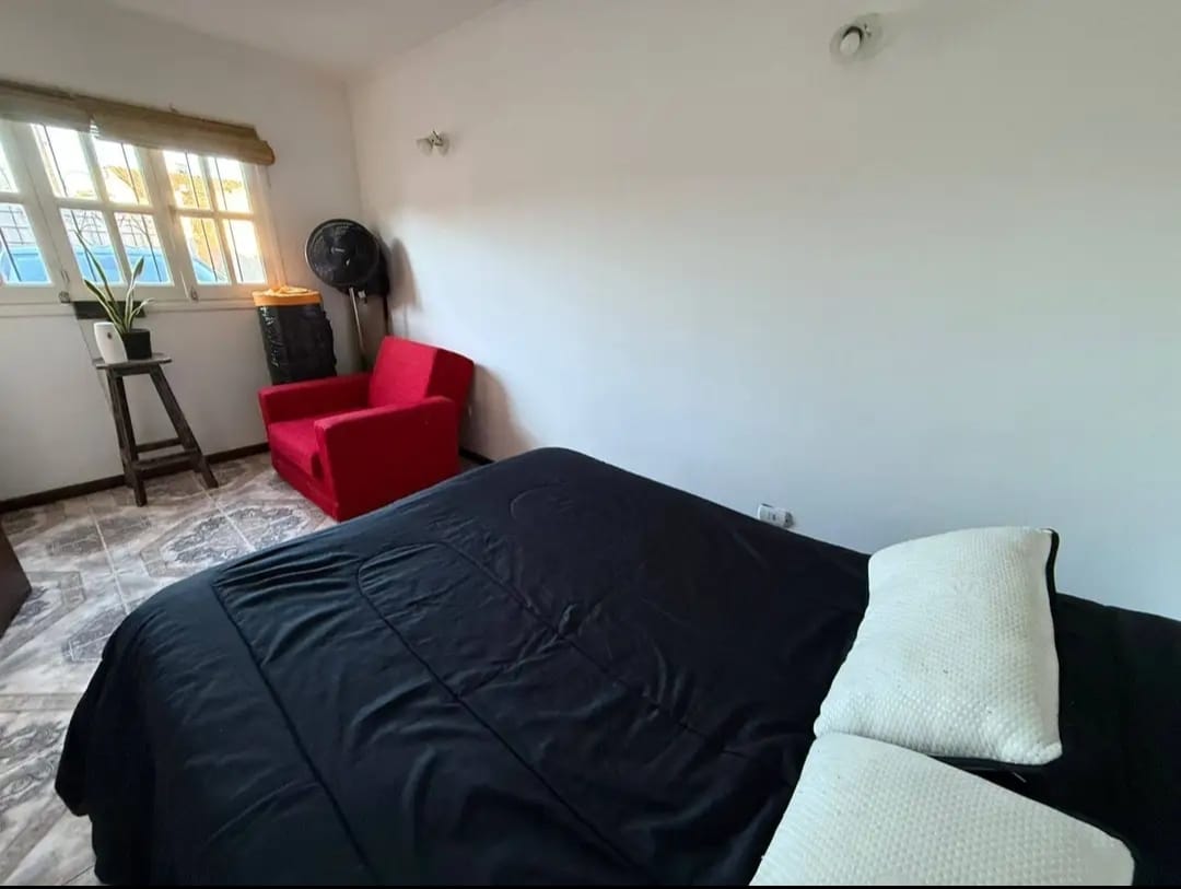 Venta de chalet + 1 departamento en Punta Mogotes